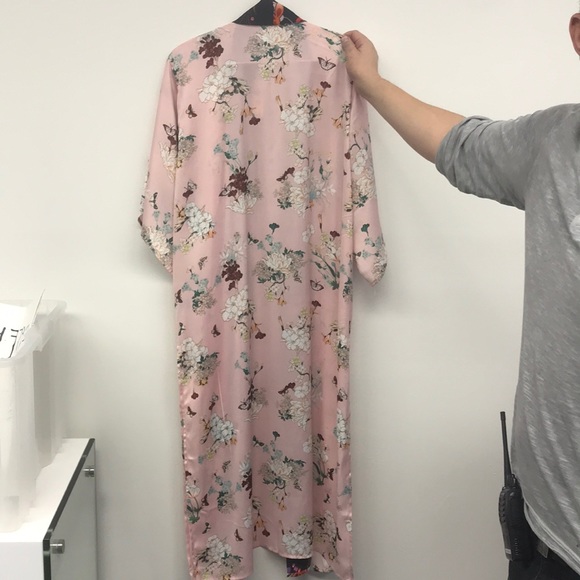 Floreat Robe - Picture 5 of 5